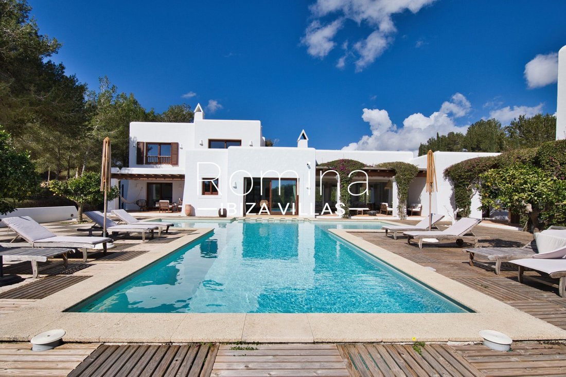 Villa in Can Furnet, Santa Eularia des Riu, Balearic Islands 1 - 15369131