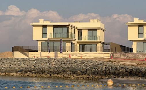Villa in Al Jazeera Al Hamra, Ras al Khaimah, United Arab Emirates 1