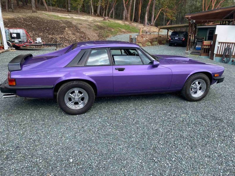 Coupe in Glendale, United States 3 - 15373302