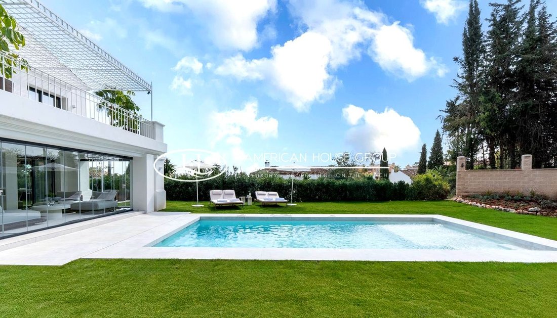 Chalet a Nueva Andalucía, Marbella, Spagna 5 - 15371057