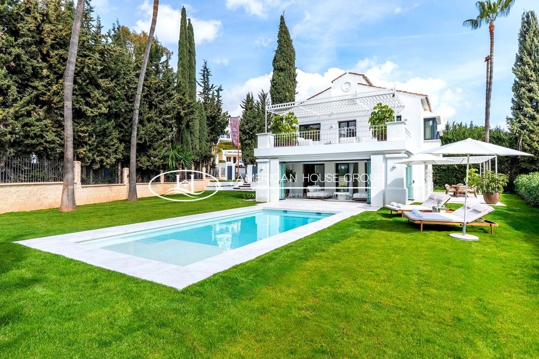 Chalet a Nueva Andalucía, Marbella, Spagna 4 - 15371057