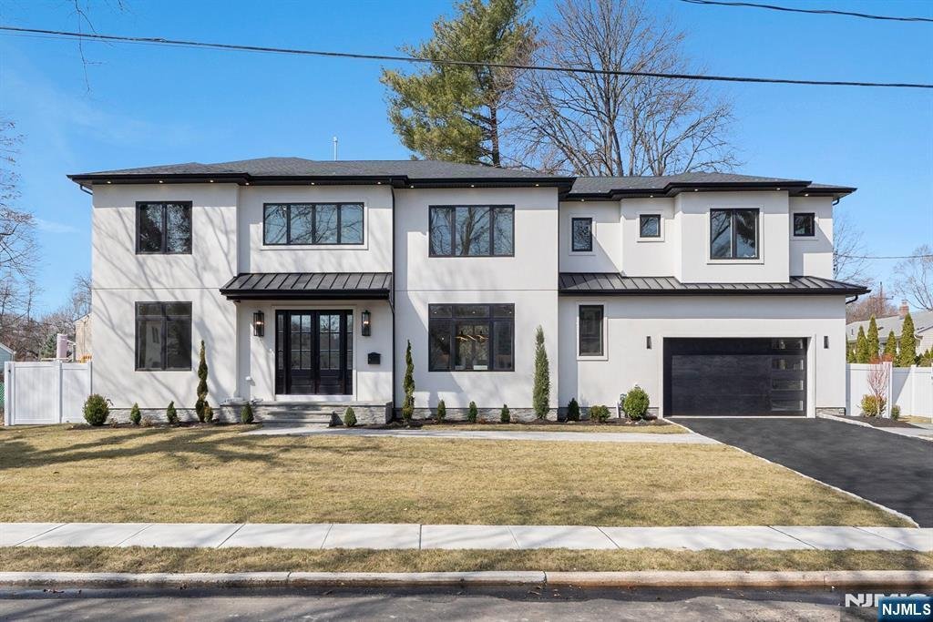House in Paramus, New Jersey, United States 1 - 15371278