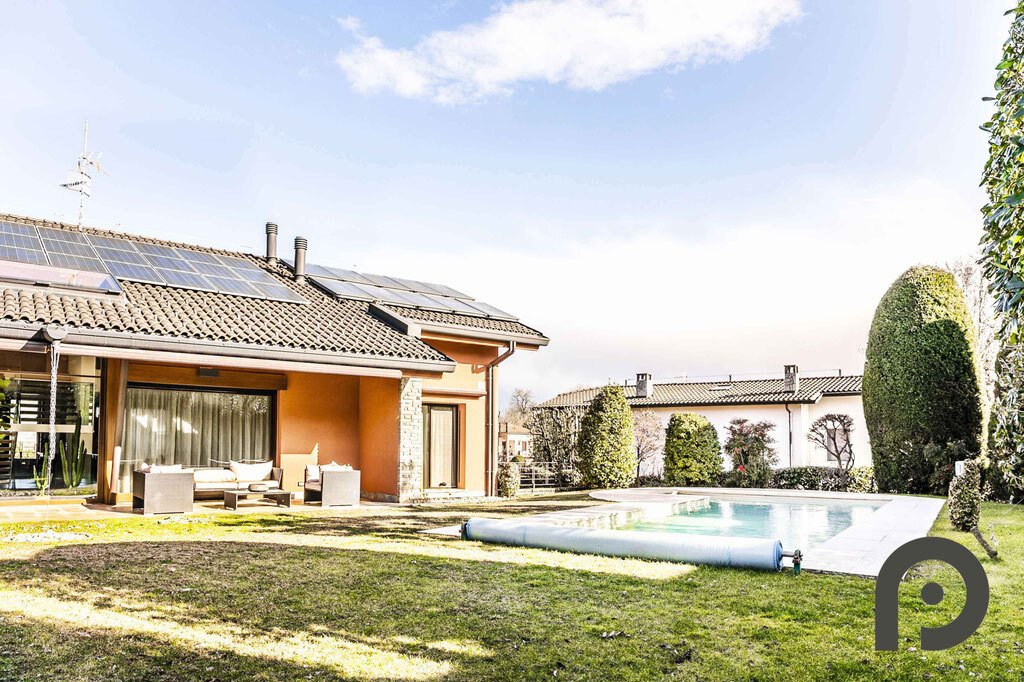 Villa in Arcisate, Lombardy, Italy 2 - 15371939