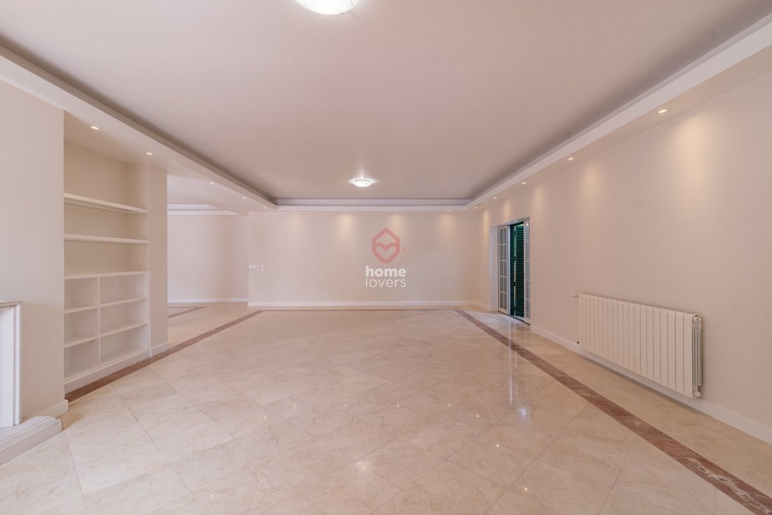 Apartment in Estoril, Cascais e Estoril, Lisbon 3 - 14809016