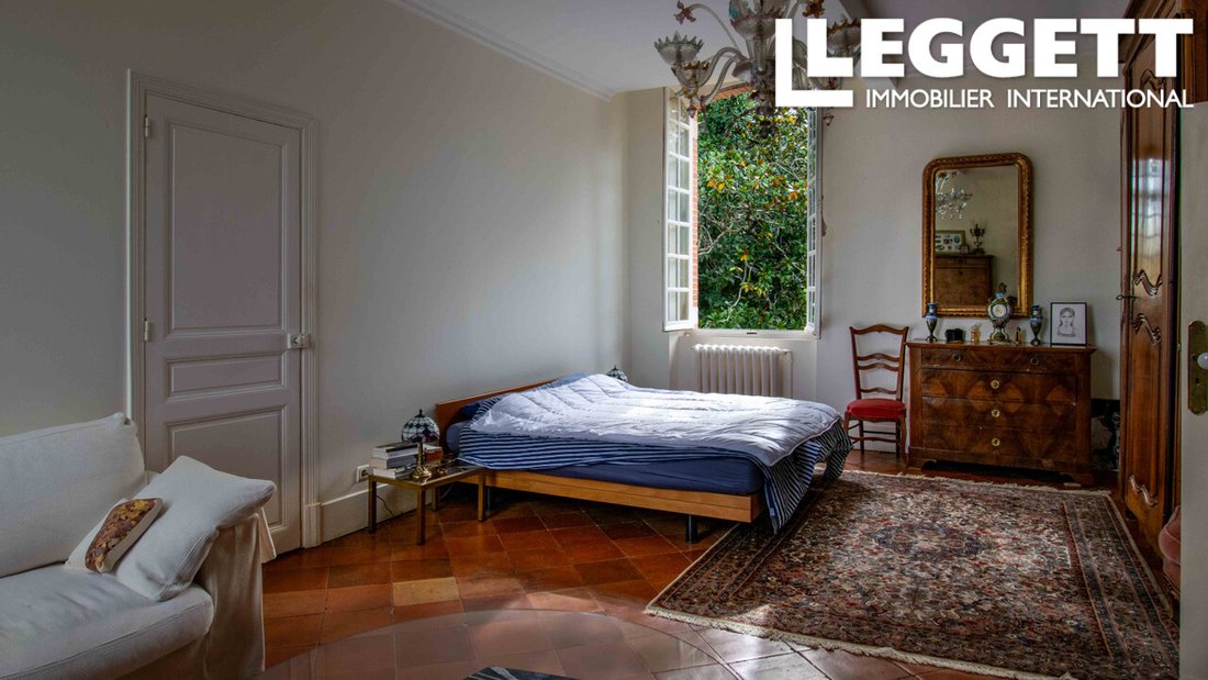 A Toulouse Castle’s Whisper: 250m² of Timeless Grandeur & Boundless Promise