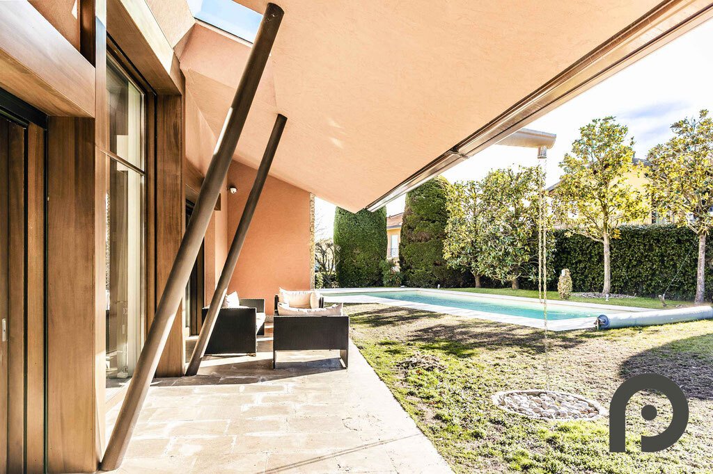 Villa in Arcisate, Lombardy, Italy 1 - 15371939