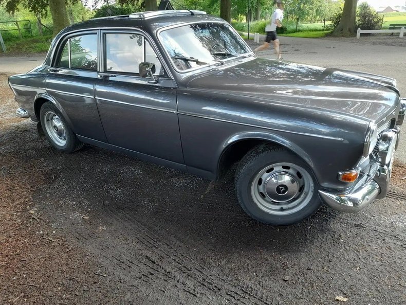 Sedan in Glendale, United States 3 - 15373305
