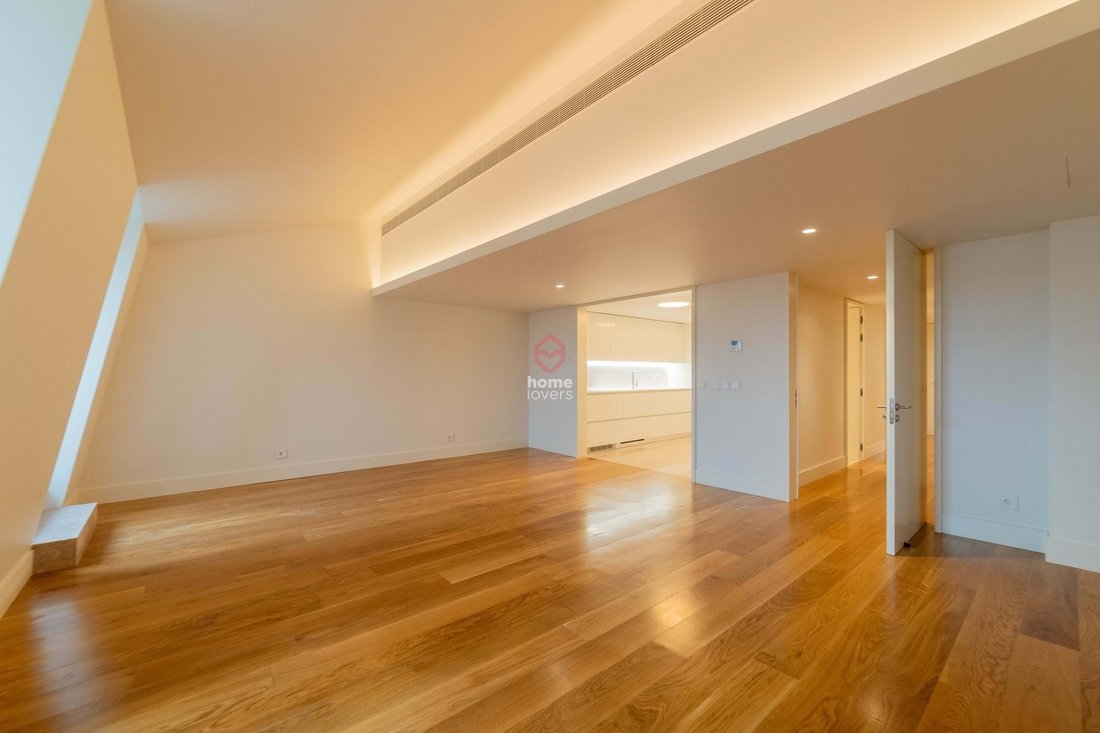 Apartment in Santo Antonio, Lisbon, Portugal 3 - 14120208