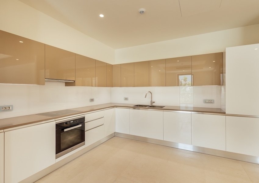 Apartment in Herceg Novi, Herceg Novi Municipality, Montenegro 4 - 15371147