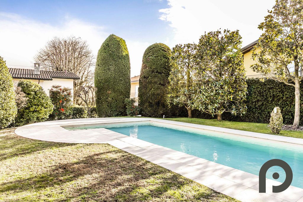Villa in Arcisate, Lombardy, Italy 4 - 15371939