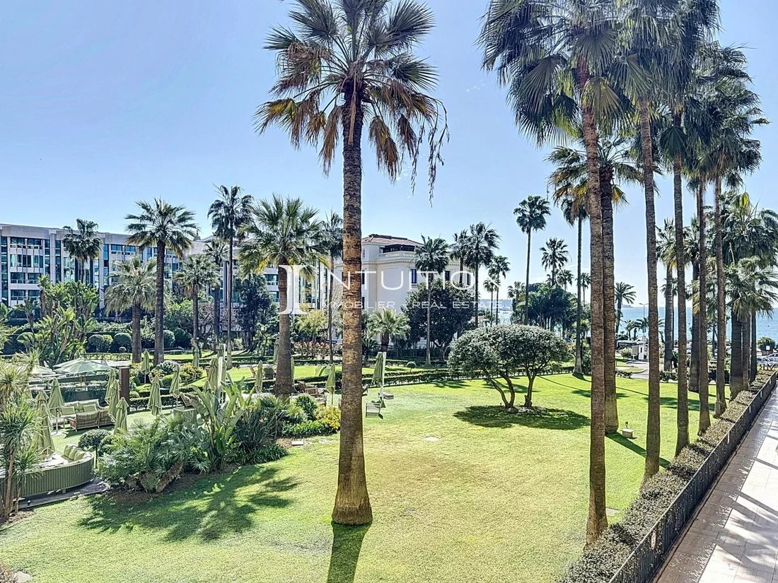 Apartment in Cannes, Provence-Alpes-Côte d'Azur, France 1 - 15362775