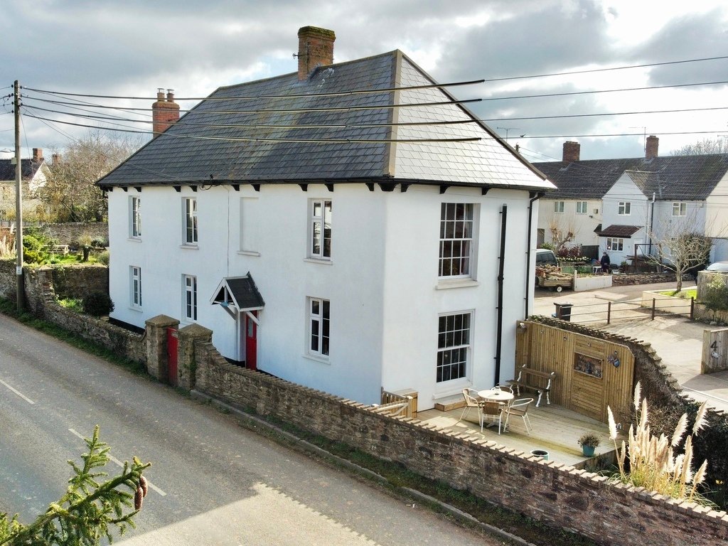 House in Creech Heathfield, Creech Saint Michael, England 1 - 15371911