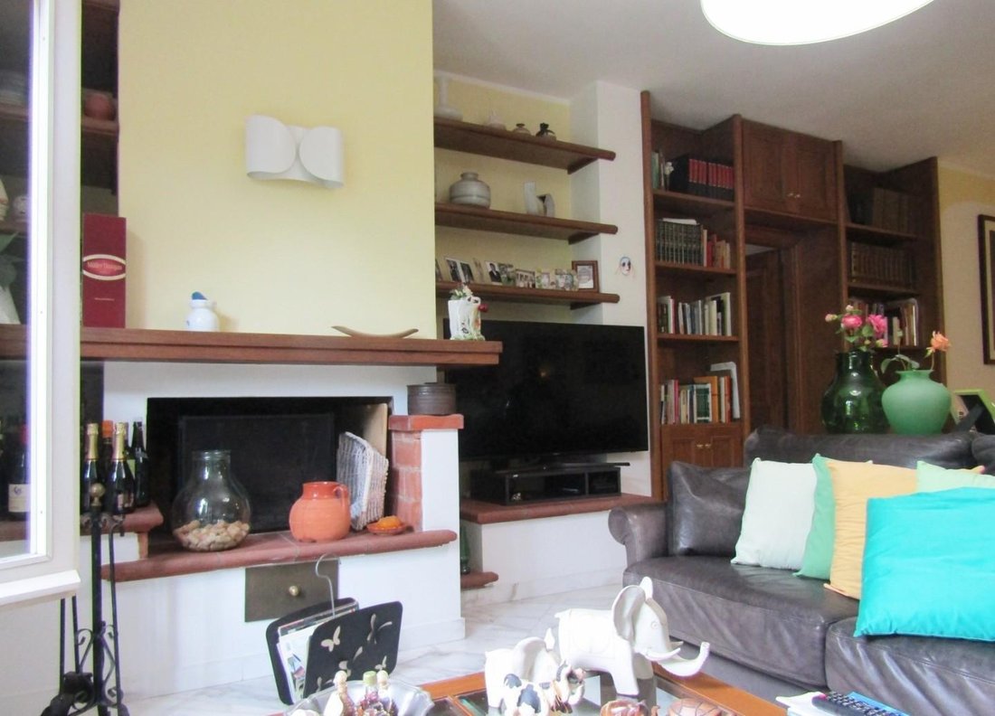 Villa in Avenza, Marina di Carrara, Tuscany 4 - 15372195