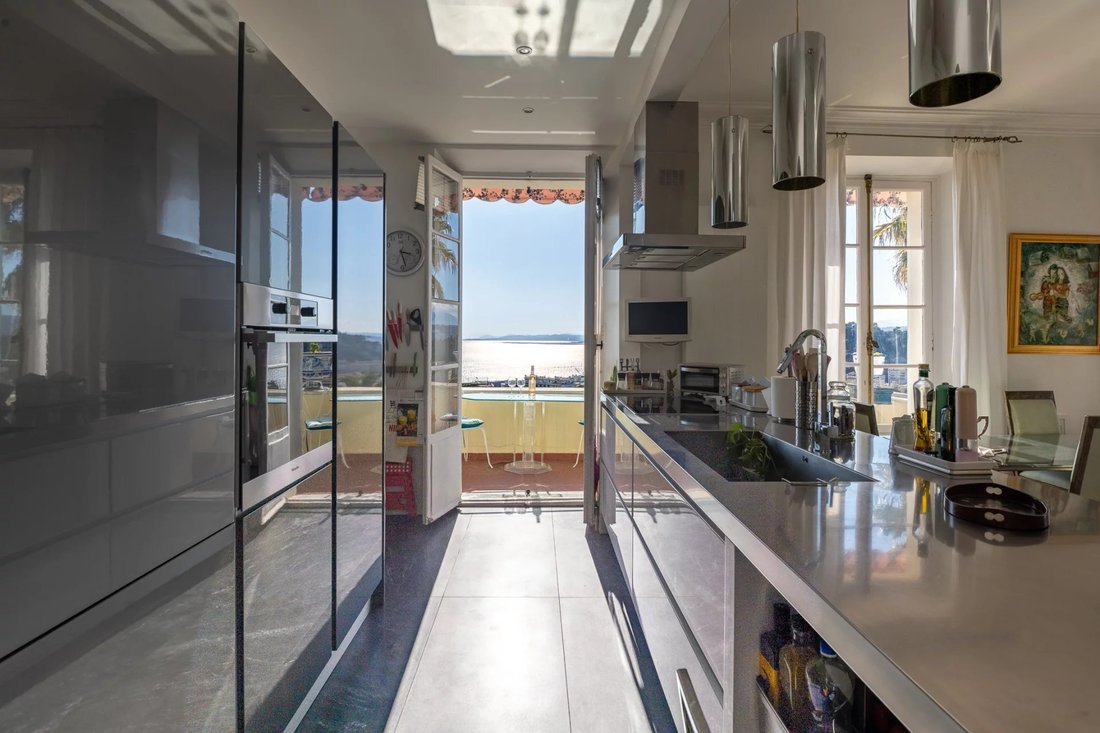 Apartment in Mont Boron, Nice, Provence-Alpes-Côte d'Azur 5 - 15371123