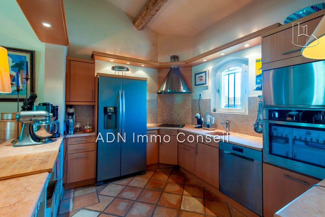 Villa in Mallemort, Provence-Alpes-Côte d'Azur, France 3 - 15279708