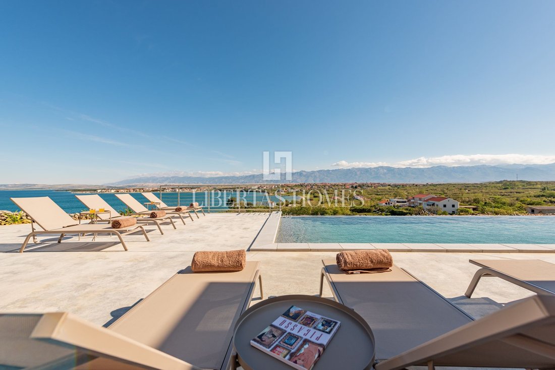 Villa in Pag, Zadar County, Croatia 1 - 15374896