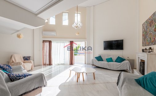 House in Ilioupoli, Attica, Greece 1