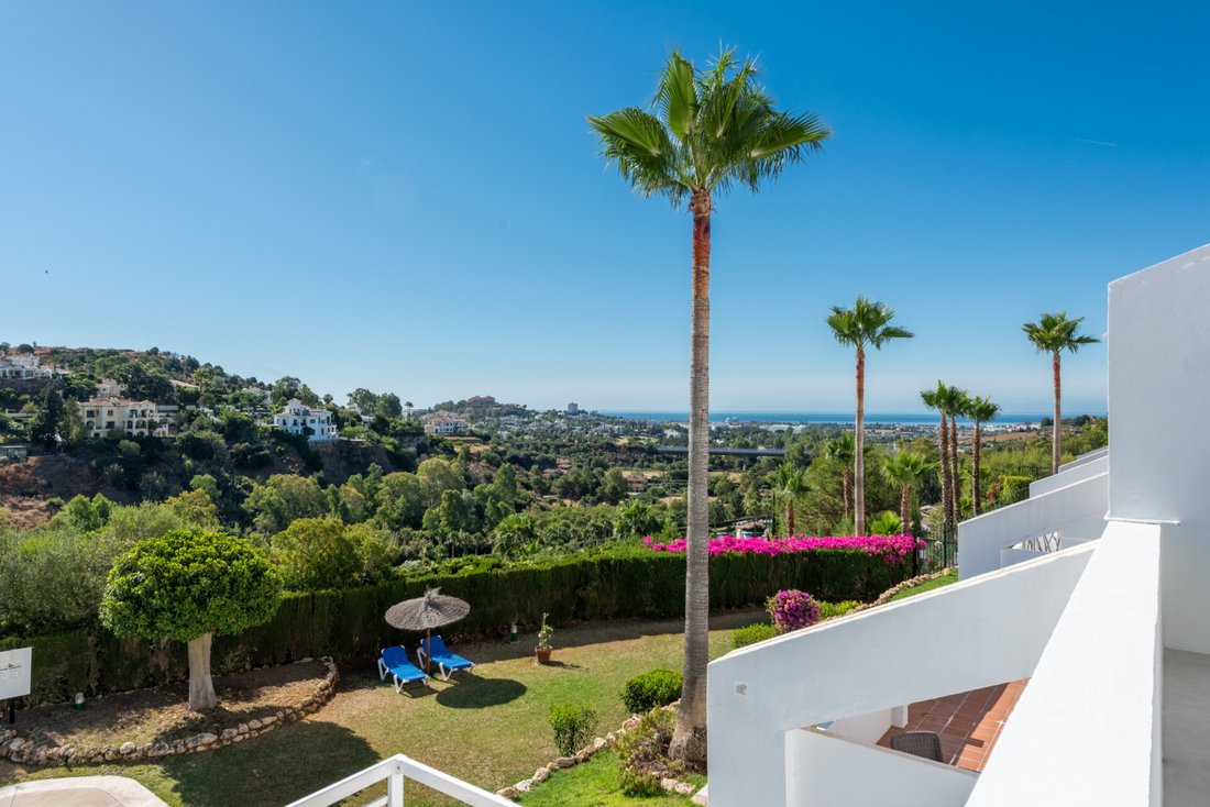 Apartment in La Quinta, Benahavis, Andalusia 2 - 15374596