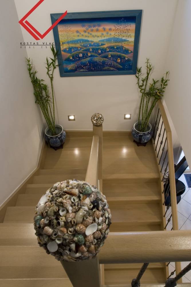 House in Vouliagmeni, Attica, Greece 4 - 15374911