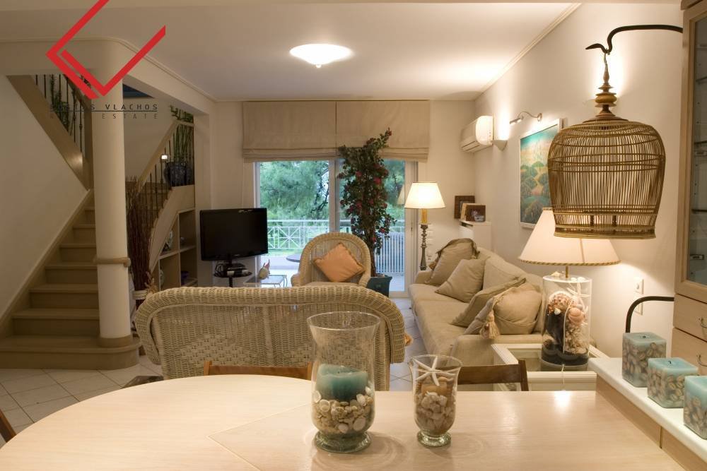 House in Vouliagmeni, Attica, Greece 5 - 15374911