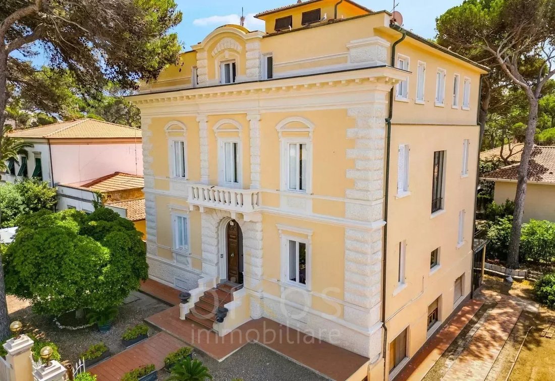 Casa en Castiglioncello, Toscana, Italia 2 - 15375129