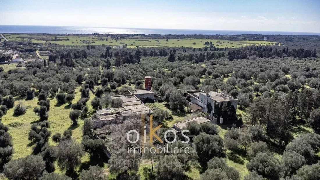Casa en Avetrana, Apulia, Italia 2 - 15375094
