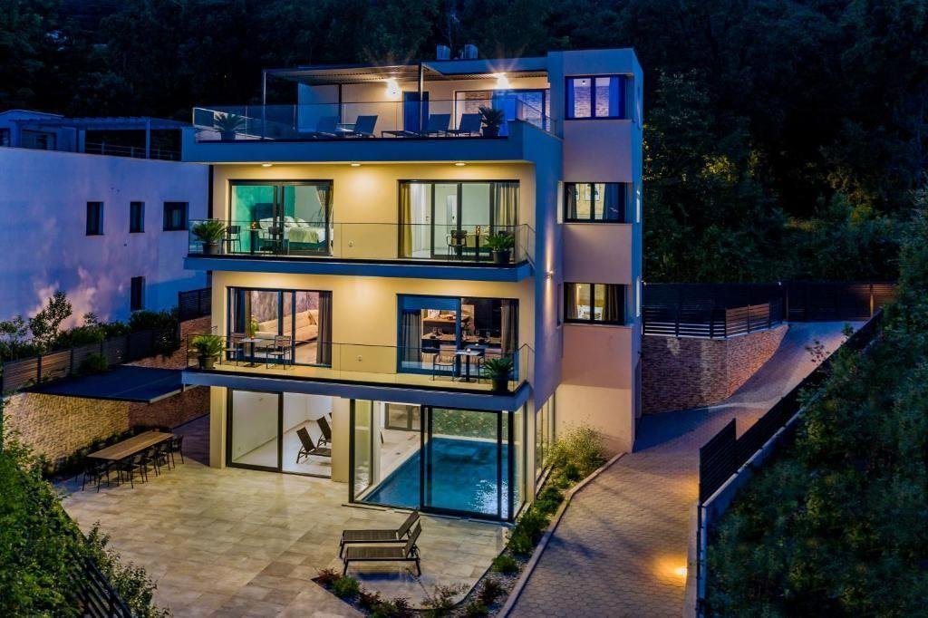 Villa in Grad Opatija, Primorje-Gorski Kotar County, Croatia 1 - 15030840