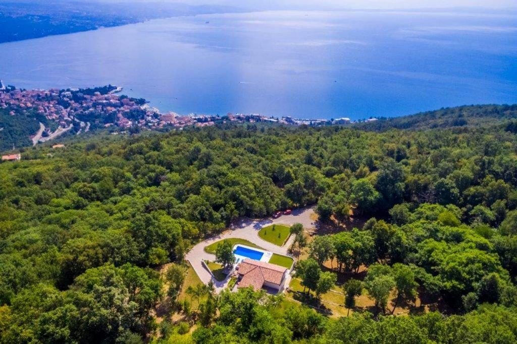 Villa in Grad Opatija, Primorje-Gorski Kotar County, Croatia 1 - 15157341
