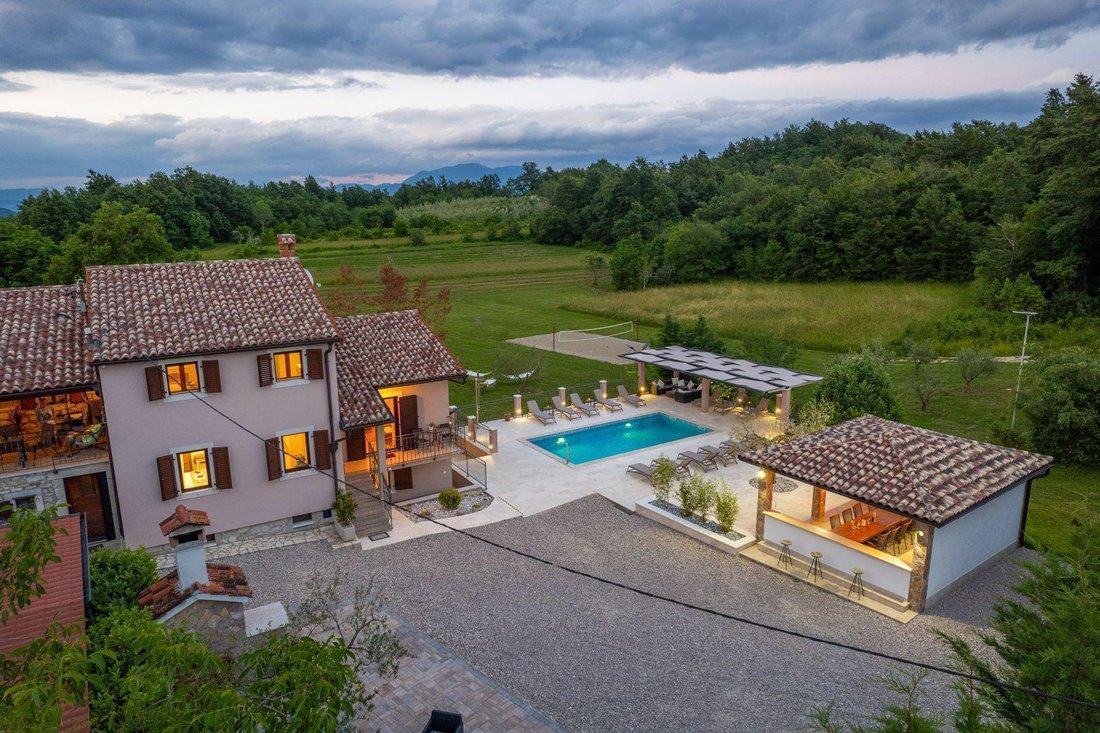 Villa in Pican, Istria County, Croatia 1 - 14916096
