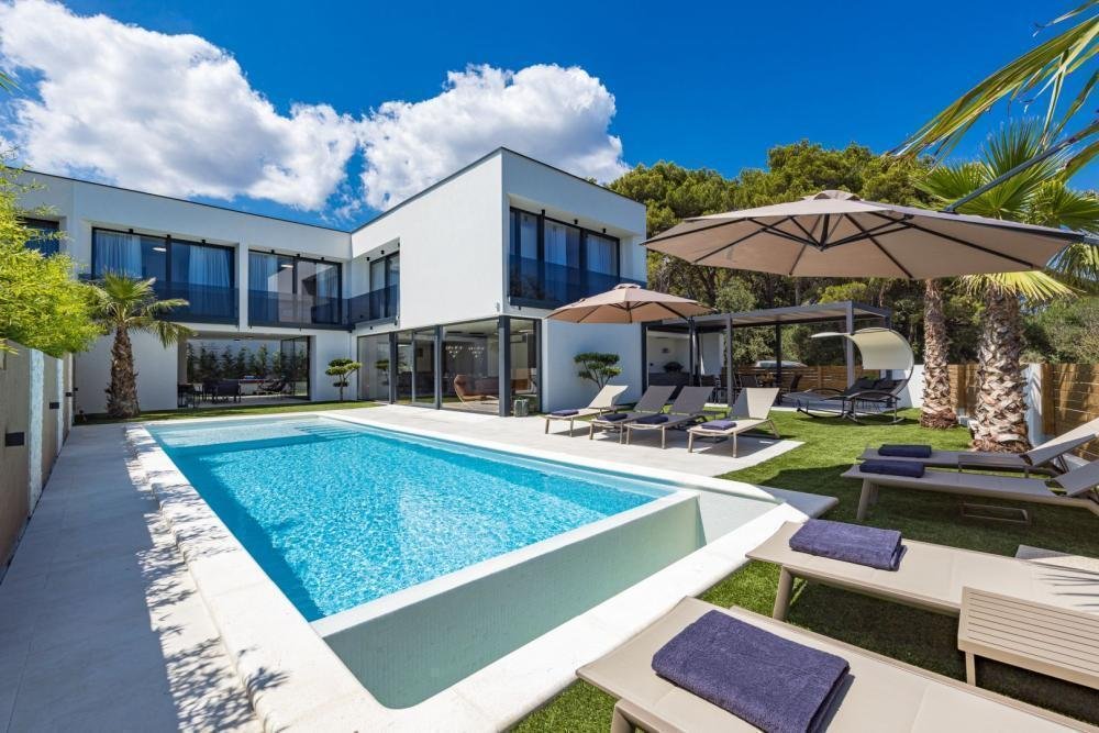 Villa in Medulin, Istria County, Croatia 1 - 13392883