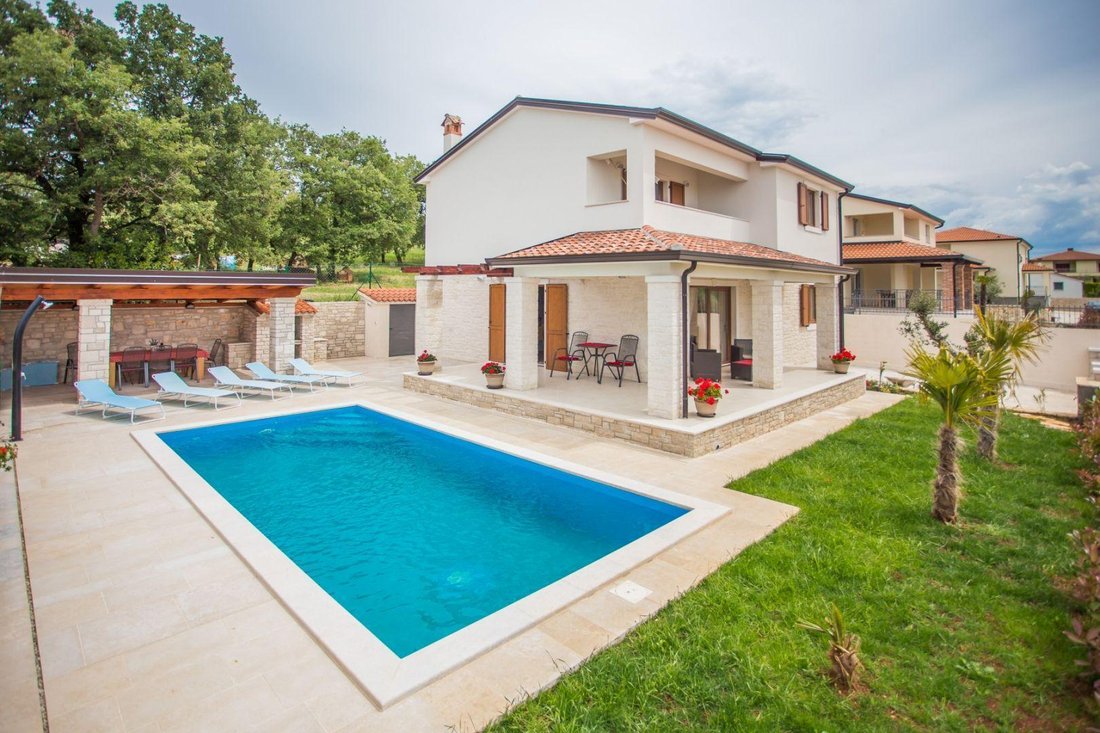 Villa in Rojci, Istria County, Croatia 1 - 14747167