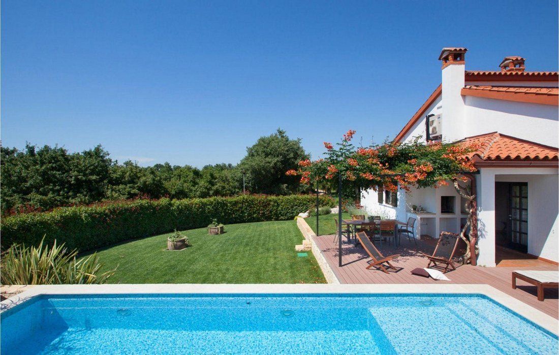Villa in Porec, Istria County, Croatia 3 - 14691826