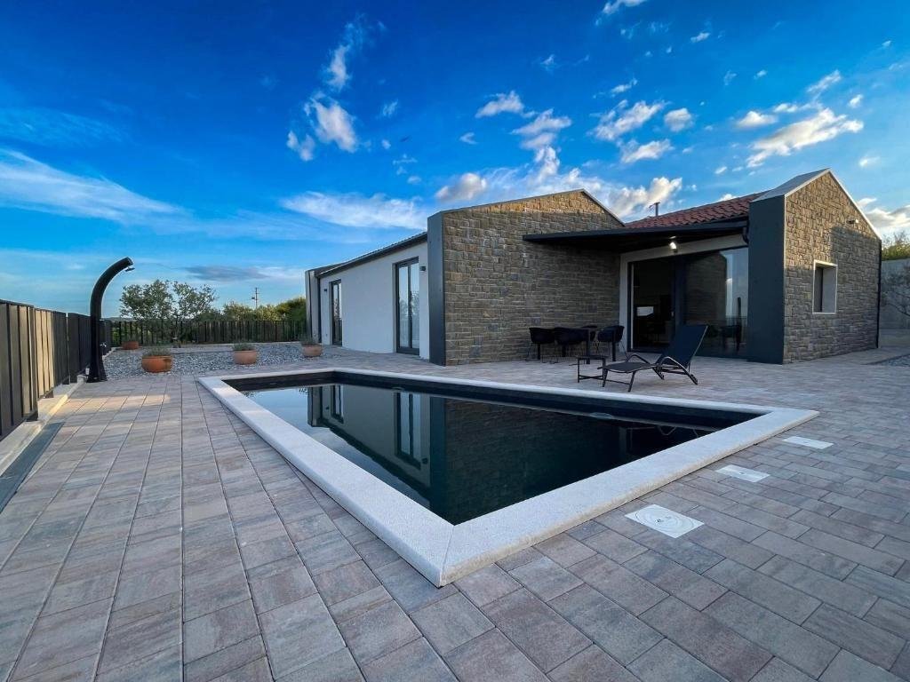 Villa in Groznjan, Istria County, Croatia 1 - 14476806