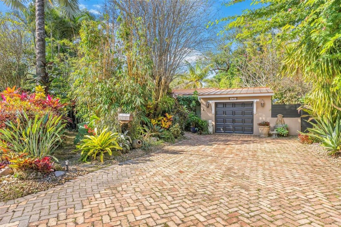 House in Miami, Florida, United States 2 - 15377266
