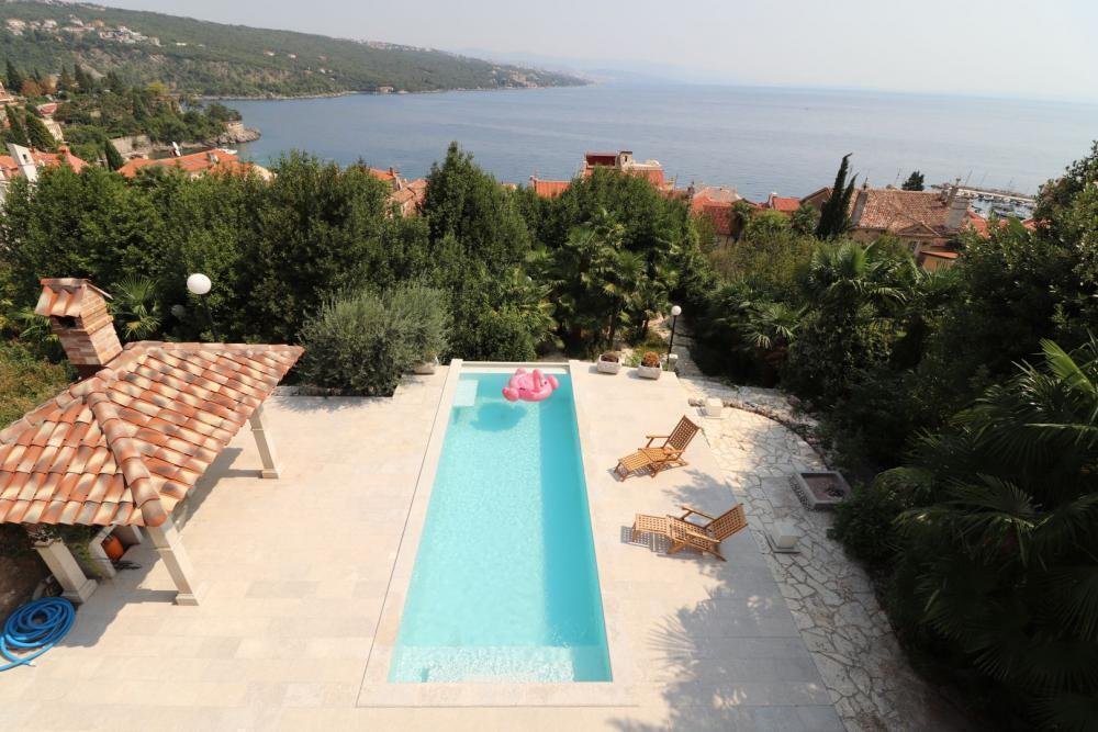 Villa in Grad Opatija, Primorje-Gorski Kotar County, Croatia 1 - 11837128