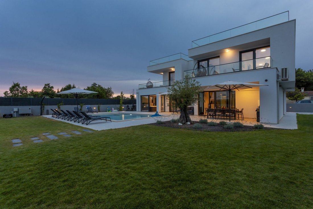 Villa in Banjole, Istria County, Croatia 2 - 15291211