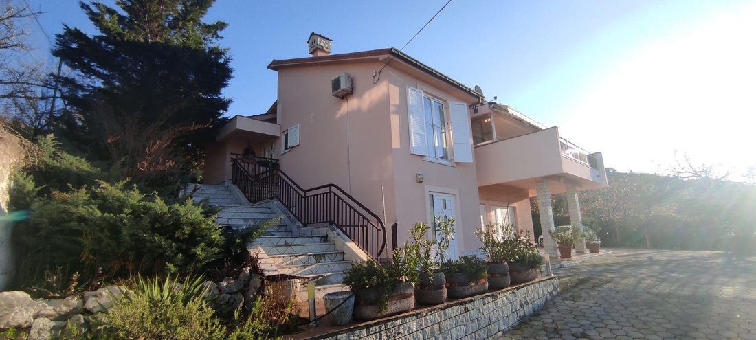 Villa in Mjesni odbor Skurinje, Grad Rijeka, Primorje-Gorski Kotar County 4 - 14535378