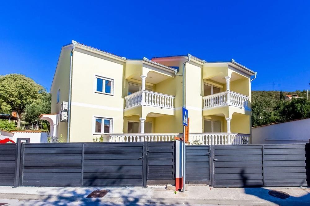 Villa in Grad Crikvenica, Primorje-Gorski Kotar County, Croatia 1 - 14246765