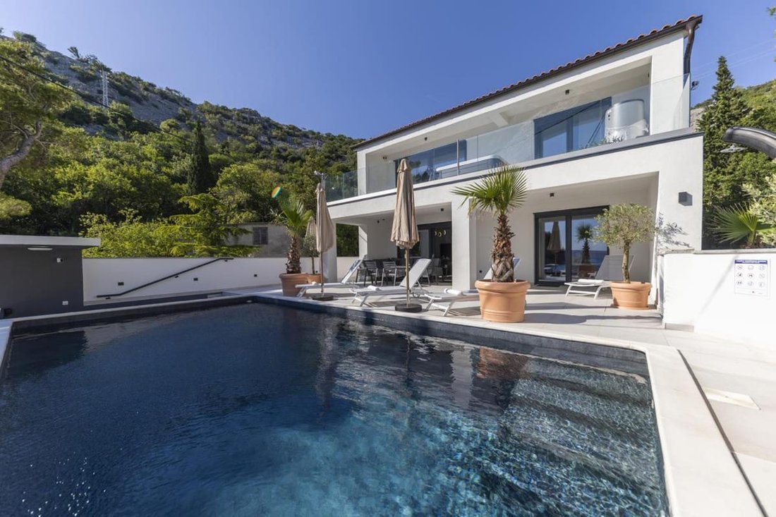 Villa in Starigrad, Zadar County, Croatia 4 - 14776528