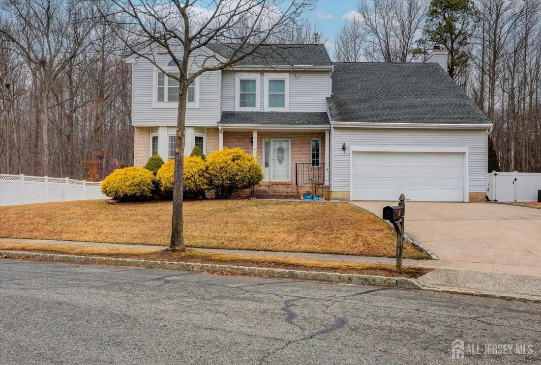 House in Old Bridge Township, New Jersey, United States 1 - 15375998