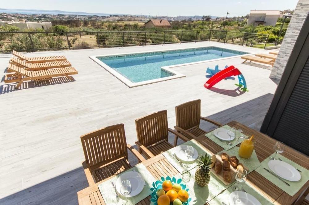 Villa in Gradski kotar Grad, Split, Split-Dalmatia County 4 - 14246756