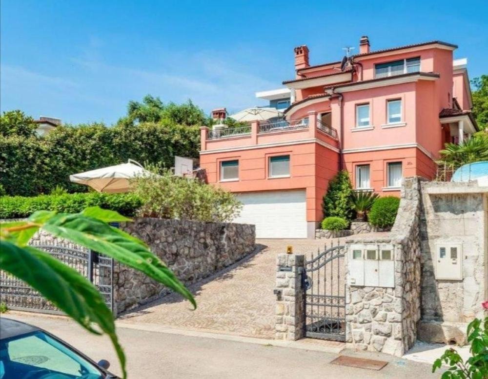 Villa in Grad Opatija, Primorje-Gorski Kotar County, Croatia 1 - 13882481