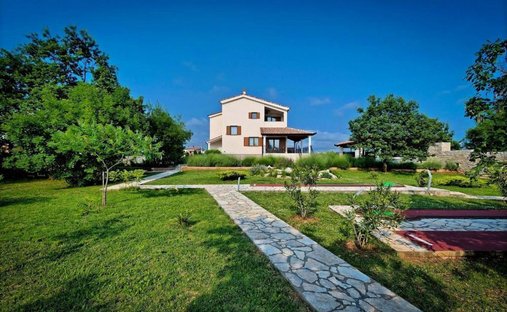 Villa in Svetvincenat, Istria County, Croatia 1