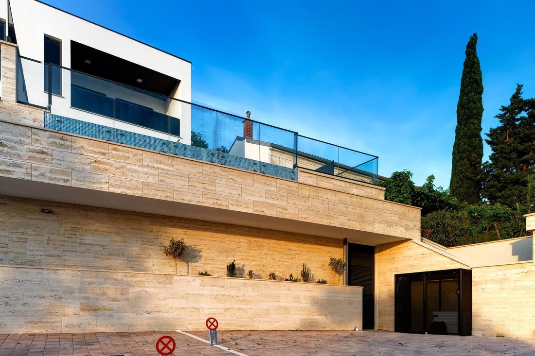 Villa in Grad Crikvenica, Primorje-Gorski Kotar County, Croatia 3 - 14462432