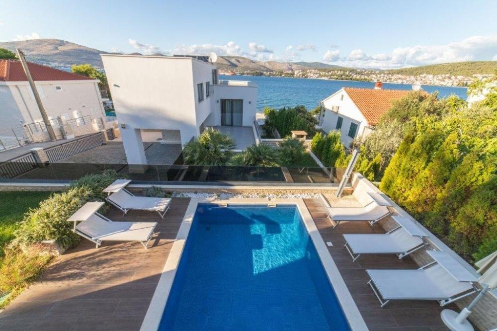 Villa in Zedno, Split-Dalmatia County, Croatia 1 - 13879289