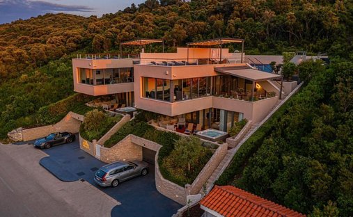 Villa in Opcina Smokvica, Dubrovnik-Neretva County, Croatia 1