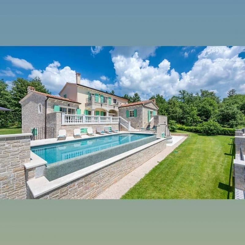 Villa in Kanfanar, Istria County, Croatia 1 - 11275973