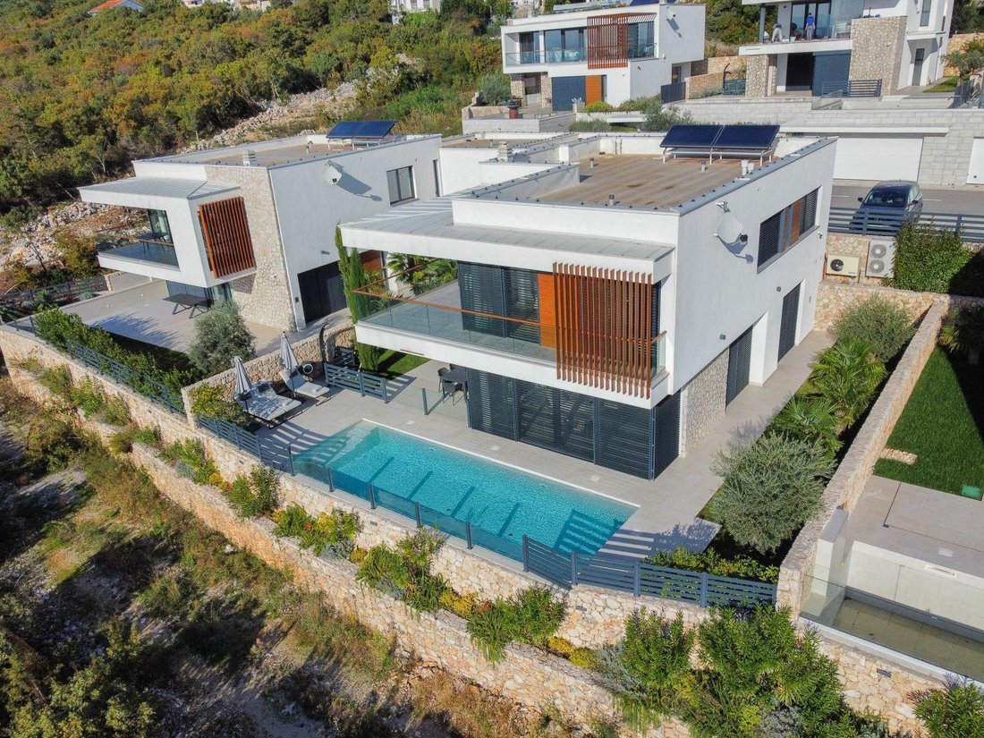 Villa in Grad Crikvenica, Primorje-Gorski Kotar County, Croatia 4 - 14872986