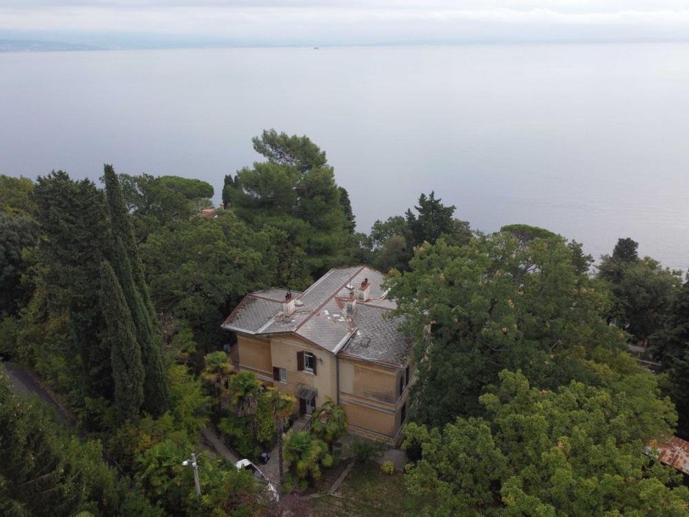 Villa in Grad Opatija, Primorje-Gorski Kotar County, Croatia 1 - 14527314