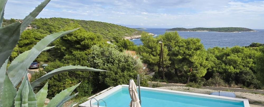 Villa in Dracevo Polje, Split-Dalmatia County, Croatia 1 - 14836766